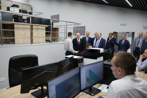 Посещение учебно-лабораторного и научно-производственного корпуса Санкт‑Петербургского государственного морского технического университета