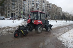 Во Фрунзенском районе проводится комплекс работ по своевременному удалению талого снега