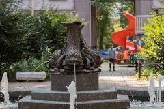 В Московском районе заработал дворовой фонтан