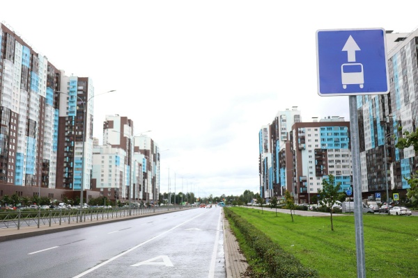 На Комендантском проспекте будет ускорено движение 16 маршрутов городского наземного транспорта