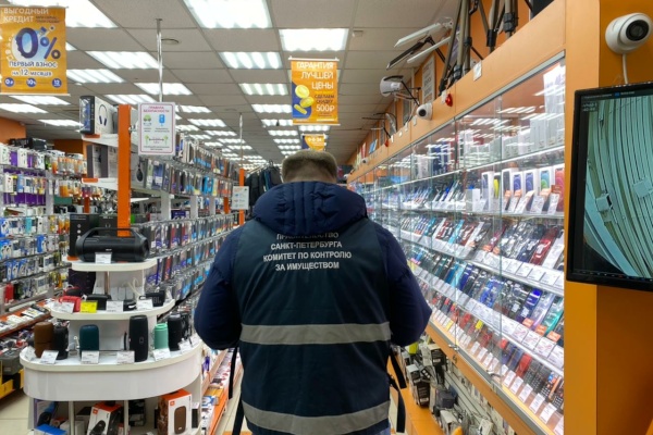В Петербурге продолжаются проверки соблюдения стандартов безопасной деятельности предприятиями и организациями.