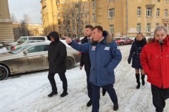 Глава администрации Невского района Санкт‑Петербурга Алексей Гульчук завершил объезд территории Невского района с проверкой проведении работ по очистке улично-дорожной сети и внутриквартальных проездов от снега и наледи.