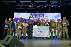 В Петербурге вручили памятные знаки участникам СВО