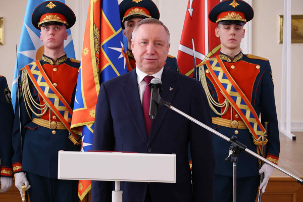 Передача Санкт‑Петербургскому университету Государственной противопожарной службы МЧС России имени Героя РФ генерала армии Е.Н.Зиничева присвоен Орден Почета
