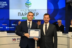 Комитет по транспорту отмечен наградой за вклад в сохранение экологии