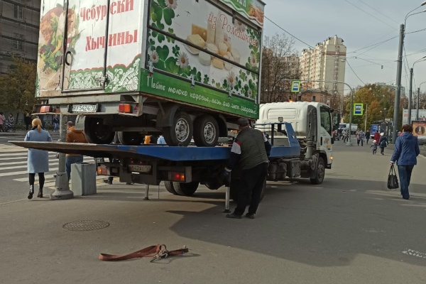 У станций метрополитена провели рейды по пресечению незаконной торговли