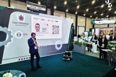 Педагог дополнительного образования Центра «Старт+» представил разработку проекта FeBot на Международном форуме-выставке «Российский промышленник»