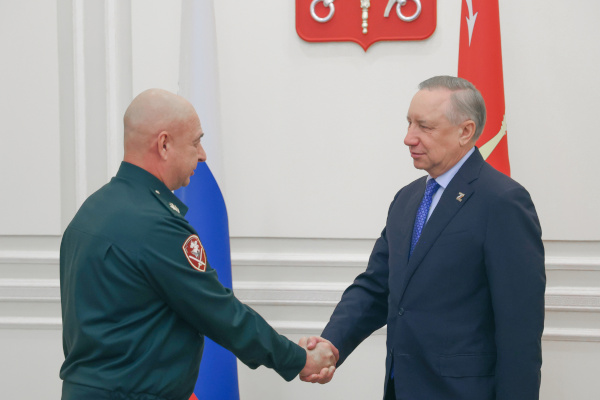Александр Беглов встретился с новым командующим Северо-Западным округом войск Росгвардии