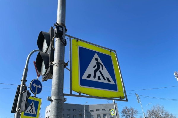 До конца ноября на светофорных объектах Петербурга будут установлены порядка 100 устройств звукового голосового сообщения