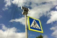 В Петербурге установили порядка сотни автономных импульсных индикаторов на нерегулируемых пешеходных переходах