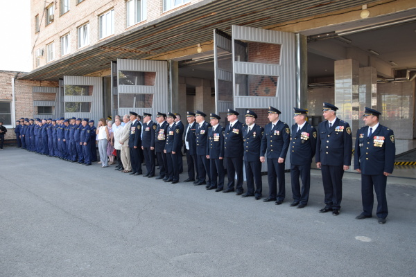 В Петербургской пожарной части установили бюст Александра Невского
