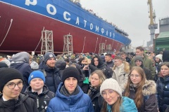 Ребята из школы № 174 побывали на спуске новейшего атомного ледокола "Чукотка"