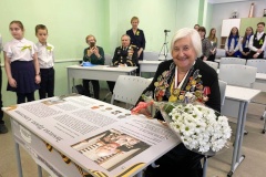 В Красногвардейском районе открыли «Парту Героя» имени жителя блокадного Ленинграда, общественного деятеля Ирины Алексеевны Зимневой