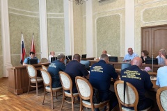 Глава района провел заседание комиссии по предупреждению и ликвидации чрезвычайных ситуаций и обеспечению пожарной безопасности