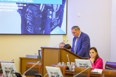 Александр Беглов: До 2030 года Петербург дополнительно оснастит современным оборудованием 30 отделений медицинской реабилитации для участников СВО