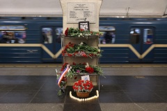 В Петербурге прошла акция в память о погибших в теракте на станции метро «Технологический институт»