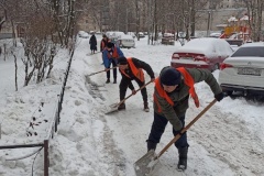 Ликвидация последствий снегопада во Фрунзенском районе