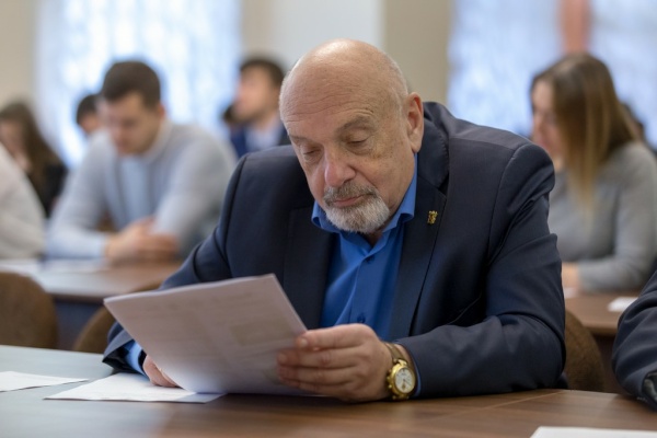 Юрий Третьяков написал большой этнографический диктант