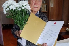 Администрация Калининского района сердечно поздравляет Вишневскую Любовь Яковлевну, которой сегодня исполнилось 100 лет.