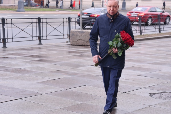 Александр Беглов почтил память жертв теракта 2017 года в петербургском метро