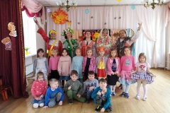 Масленица идет – за собой весну ведет