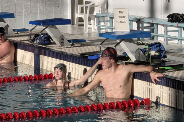 Спортсмены спортивной школы олимпийского резерва водных и других видов спорта Выборгского района Санкт‑Петербурга принимают участие в учебно-тренировочном мероприятии сборной России