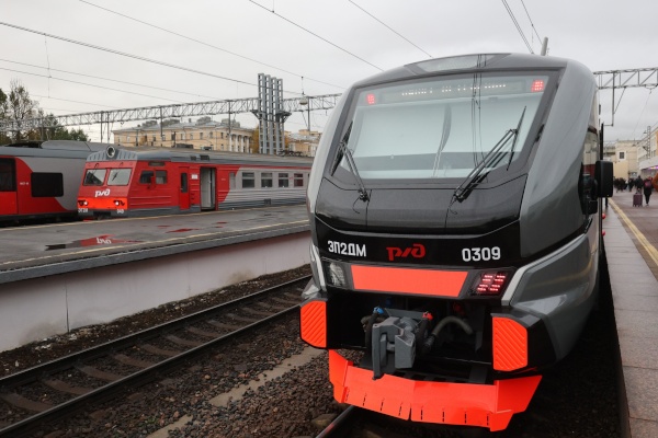 Поездка на новом электропоезде ЭП2ДМ, который начал работать на тактовом маршруте между Финляндским вокзалом и Сестрорецком