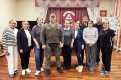 В ЦСПСиД Центрального района прошла рабочая встреча сотрудников с руководителем Ассоциации Ветеранов СВО «Защитники Родины» Санкт‑Петербурга в Центральном районе