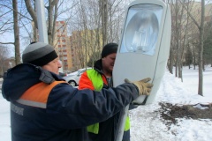 В Игрушечном переулке в Сестрорецке ведется строительство наружного освещения