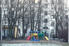 Продолжается работа по освещению детских площадок