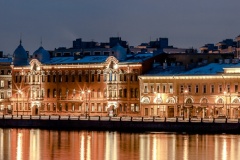 Светом оформлена очередная набережная исторического центра Петербурга