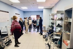 Реабилитацию инвалидов в Невском районе оценили гости из Ханты-Мансийского округа