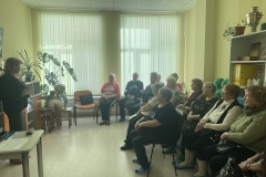 В литературно-музыкальной гостиной социально-досугового отделения граждан пожилого возраста Комплексного центра социального обслуживания населения Пушкинского района провели мероприятие «Слава тебе, защитник!»