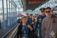 Александр Беглов: Петербург принял новую группу детей из Курской области