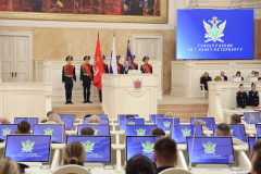 Александр Беглов поздравил петербургских судебных приставов со 160-летием службы