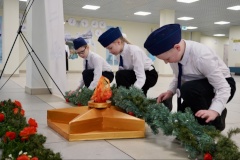600 юных участников конкурса продемонстрировали безупречное выполнение почетных ритуалов