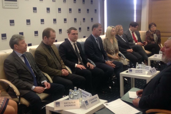 Общественная палата Санкт‑Петербурга отметила особую роль наблюдателей в избирательном процессе