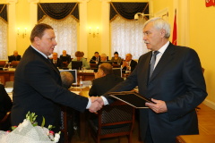 Первое в этом году заседание городского правительства открыла церемония награждения