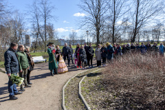 В парке «Куракина Дача» посадили дуб в честь празднования 350-летия со дня рождения Петра I