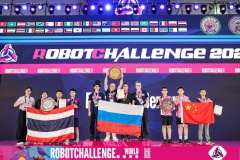 Юные петербуржцы взяли золото на международных соревнованиях по робототехнике в Пекине