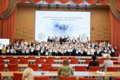 Школьники из разных регионов представили проекты на XXI конференции «Многогранная Россия – 2026» в Горном университете