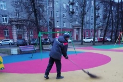 Коммунальные службы убрали Московский район после праздников