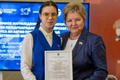 Координатор штаба «Волонтёры Победы» в Петроградском районе Анна Абрамова получила благодарственное письмо на форуме «Вперёд к Победам!»