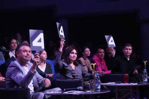 В Петербурге названы финалисты центральной лиги КВН «НЕВА»