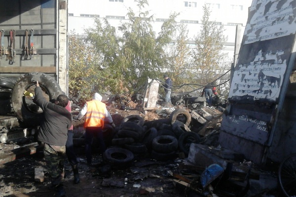 Вывоз автопокрышек в Приморском районе