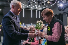 В Красногвардейском районе почетные знаки «В честь 80-летия полного освобождения Ленинграда от фашистской блокады» вручили ветеранам Малой Охты