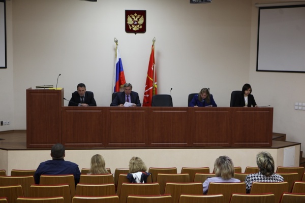 В администрации Невского района состоялось заседание комиссии по делам несовершеннолетних и защите их прав