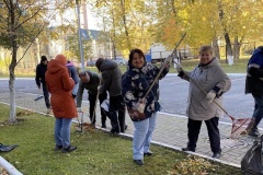 Традиционный осенний субботник прошел в Невском районе