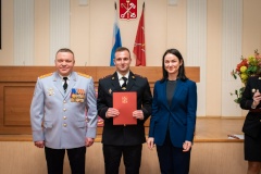 В администрации Центрального района поздравили сотрудников органов внутренних дел с профессиональным праздником.