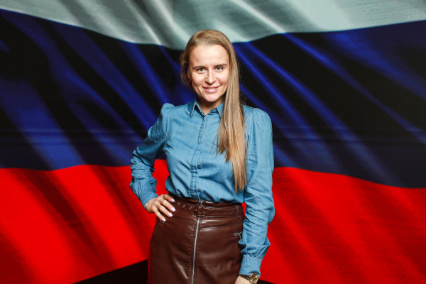 История успеха. Руководитель Центра реализации проектов «Теплица» Алина Давыдова награждена знаком отличия от Правительства Санкт‑Петербурга